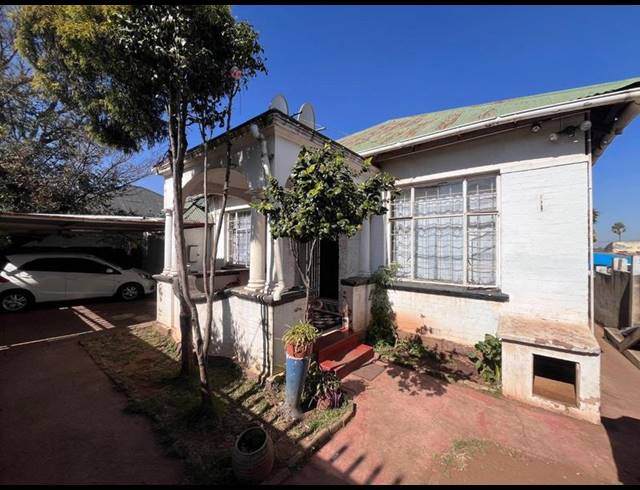 6 BEDROOM HOUSE FOR SALE IN MALVERN